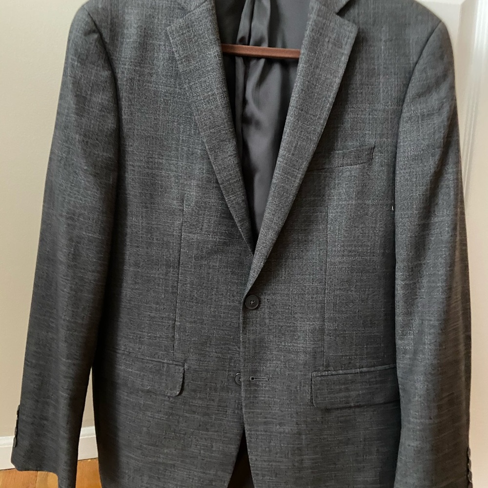 Heather Black and Grey Men’s Van Heusen SportCoat